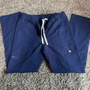 Figs Men's Navy Blue Cargo Scrub Pants